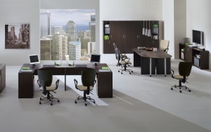 Как лучше расставить мебель в офисе?